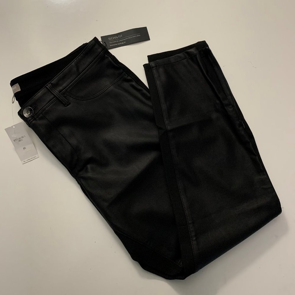 NWT Banana Republic black coated Sloan fit jeans